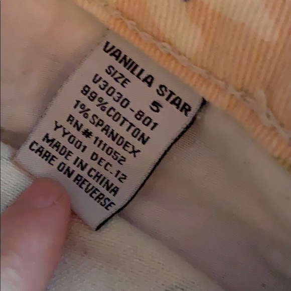 Vanilla Star Pink Floral Pattern Short 🌷🌺🌸 - Picture 4 of 4